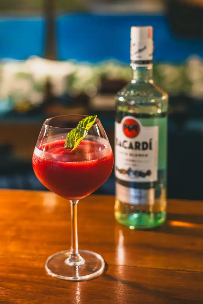 Drinks | Bacardi | Cocktails | Dinner | Restaurant | Croissant & Ko | Koh Phangan