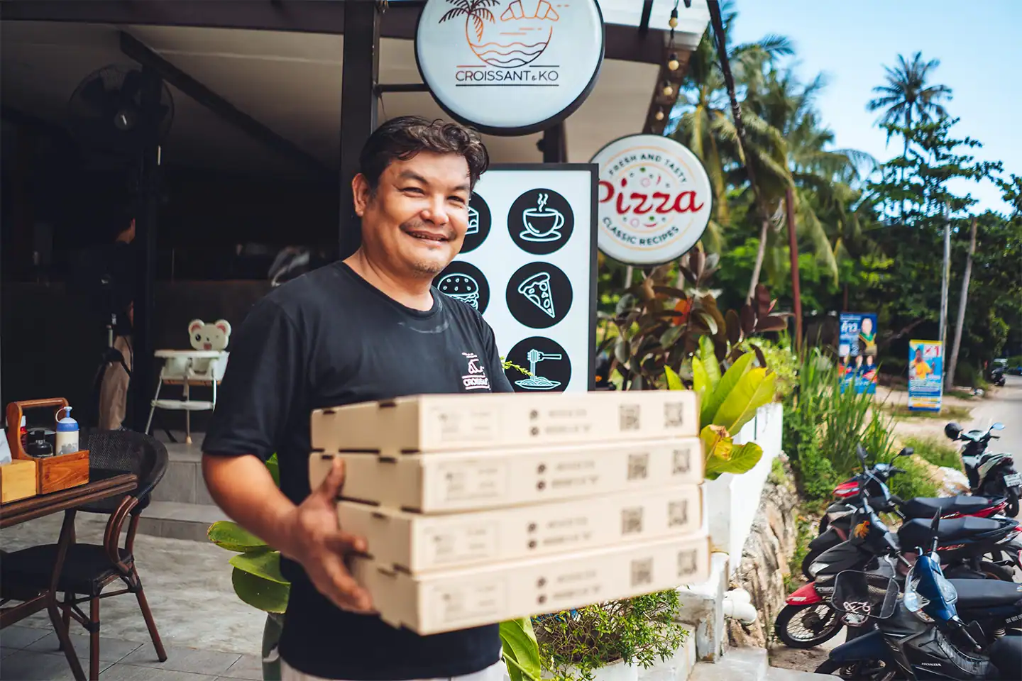 Delivery | Deliver | Croissant & Ko | Pizza | Pastries | Saladas | Pasta| Koh Phangan