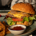 Burger | Beef Burger | French Fries | Juicy | Croissant & Ko | Koh Phangan